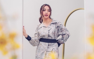 Penampilan Manglingi Nikita Willy Pakai Kain Hitam Menyerupai Hijab Tutupi Kepala Bikin Salfok