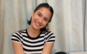 Tampil Polosan, Pevita Pearce Bak Patahkan Asumsi Soal Dirinya Yang Tak Cocok Pakai Merah