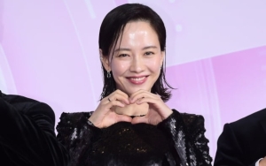 Song Ji Hyo Jalan-Jalan Santai di Thailand Tanpa Make-Up, Sikap Ramah Curi Fokus