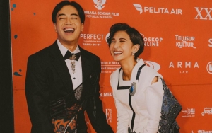 Perdana Ke Disneyland Bareng, Vidi Aldiano Justru Goda Sheila Dara Cupu