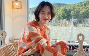Song Ji Hyo Asyik Fanservice Sampai Ketinggalan Rombongan 'Running Man' Turun Panggung