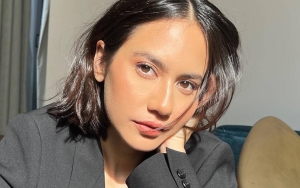 Pevita Pearce Tampil Ala Boss Lady, Punggung Mulus Bikin Salfok