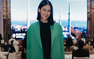 Paula Verhoeven Cantik No Make-Up Saat Naik MRT Jakarta, Kondisi Kereta Bikin Salfok