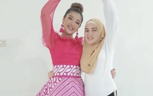 Lagi Di Malaysia, Ibu Bongkar Kelakuan 'Bossy' Tiara Andini