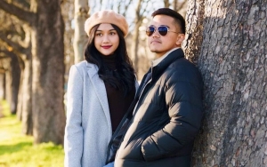 Kaesang Pangarep Pamer Kebucinan Erina Berikan Love Sign, Perut Buncit Sang Istri Ikut Curi Fokus