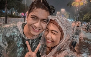 Isu Hapus Foto Mesra dengan Teuku Ryan, Ria Ricis Singgung Minta Dikuatkan