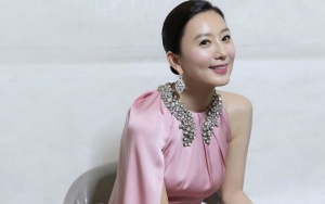  Kim Hee Ae Ungkap Visualnya Di Foto-Foto Masa Muda Yang Bikin Dirinya Debut