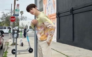 Cha Eun Woo Bikin Heboh Usai Posting Foto Keseruan Nonton Coachella