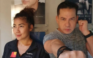 Ari Wibowo Muncul Bareng Inge Anugrah Usai Gugat Cerai, Ungkap Masih Serumah
