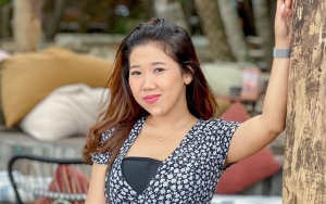 Paras Kiky Saputri Kala Ngonten Bareng Suami Mendadak Bikin Salfok Abis!