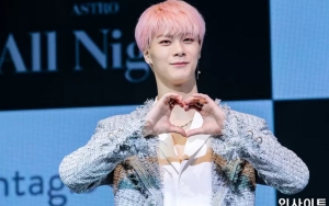 Tak Bisa Antar Kepergian Moonbin Secara Langsung, Gedung Fantagio Banjir Bunga Hingga Makanan