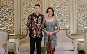 Perdana Foto Berdua di Lebaran, Tatapan Suami ke Adik Maudy Ayunda Bikin Lumer