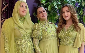 Tasyi Athasyia Pamer Momen Akur Lebaran Bareng Bu Ala Sang Ibu, Fans Ikut Lega