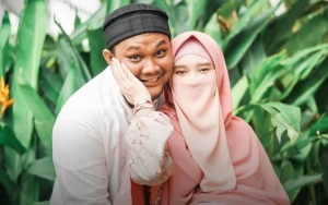 Bongkar Aib Diduga Pelakor, Istri Virgoun Justru Minta Netizen Stop Hujat Suaminya