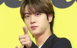 Beredar Foto Baru Jin BTS di Kamp Militer, Satu Bagian Tubuh Jadi Bahan Gosip