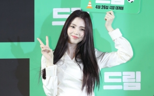 Casing HP Han So Hee Bentuk Teflon, Fans Syok Pisau Daging Nemplok di Kepala