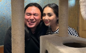Kelewat Akrab, Momen Nagita Slavina Keciduk Tidur Pulas Di Pundak Keanu Agl Disorot