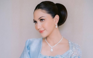 Jessica Mila Resmi Menikah, Makeup Flawless dan Gaun Tertutup Banjir Pujian