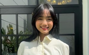 Ngeluh Kangen Rumah, Outfit Fuji An Pakai Rok Mini Justru Bikin Salfok Hingga Disebut Bak Idol Korea
