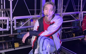 Fans Pergoki Ada Rokok Elektrik di Foto Johnny NCT 127 yang Diunggah Akun Resmi