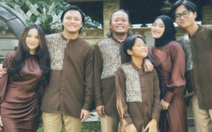Isu Ragu Beri Restu, Sule Bagikan Potret Pertunangan Rizky Febian & Mahalini