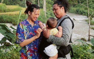 Indah Permatasari dan Arie Kriting Gelar Aqiqah, Inisial Nama Sang Buah Hati   Terungkap