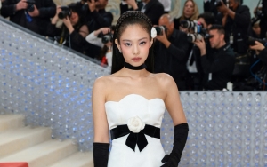 Event Kolaborasi Jennie BLACKPINK & Calvin Klein Dikomplain Media Korea