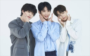 S.Coups Cs Blusukan, Member Tertua SEVENTEEN Interview Sambil Lari-Larian