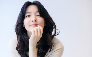 Usia Sudah Setengah Abad Lebih, Kecantikan Lee Young Ae Di Event Terbaru Bikin Meleleh