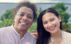 Indah Permatasari Tambah Tindik Telinga, Arie Kriting: Gaya Bet Deh