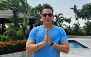 Ari Wibowo Perdana Ketemu Kubu Inge Anugrah Saat Sidang, Momen Salami Mertua Disorot