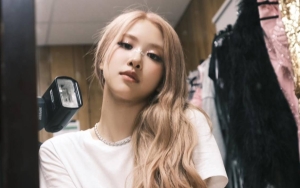 Rose BLACKPINK Jadi Pusat Perhatian di Cannes, Pamer Poni Baru yang Tuai Pro-Kontra