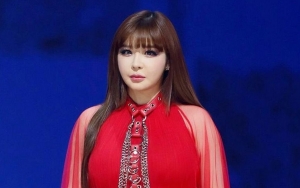 Penampilan Park Bom Makin Tak Dikenali Usai Tampil Dengan Riasan Ala Douyin