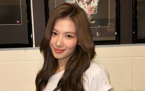 Sana TWICE Pamer Kedekatan dengan Sosok Tak Terduga di Backstage Konser