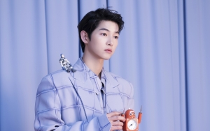 Bucin Sang Istri, Song Joong Ki Bocorkan Waktu Kelahiran Anaknya