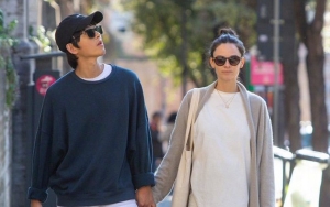 Berbalut Busana Hitam, Katy Terlihat Di Hotel Siap Temani Song Joong Ki Di Red Carpet Cannes