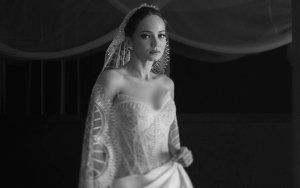 Enzy Storia Pakai Wedding Veil Sepanjang 4 Meter, Ciri Khas Lebanon Bikin Gaun Kian Berkelas