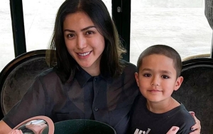 Temani Jessica Iskandar Rawat Inap di RS, Ekspresi Sedih El Barack Jadi Sorotan