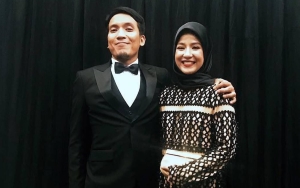 Nangis Tepis Isu Miring Soal Desta, Natasha Rizky: Dia Orang Baik Tolong Jangan Fitnah