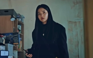 Momen Ceria Kim Tae Ri Cs di BTS 'Revenant' Rilis usai Kontroversi Cari Translator Gratisan Beres