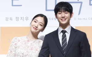 Jung Hae In Ngaku Deg-degan Betulan kala Syuting Adegan Ranjang Bareng Kim Go Eun Viral Lagi