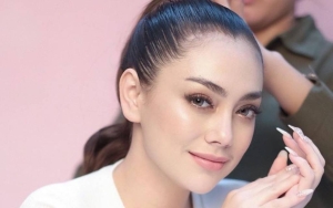 Tampil Flawless, Celine Evangelista Dinilai Mirip Manekin