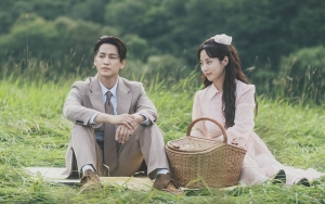 Akhirnya, Kim Bum Post Bareng Pacar di Tale of The Nine Tailed 1938