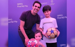 Ricardo Kaka Beri Hadiah Bola, Gestur Tubuh Rafathar Saat Grogi Curi Perhatian