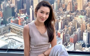 Karen Vendela Eks Tunangan Boy William Berenang Bareng Hiu Paus, Hasil Foto Estetik Bak Poster Film