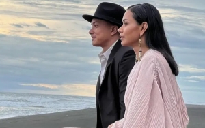 Geng 'AADC' Reuni di Pernikahan Adinia Wirasti, Nicholas Saputra Peluk Sang Pengantin 