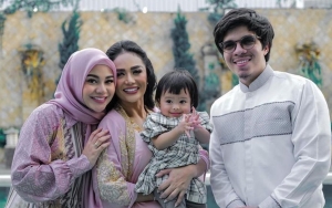 Ameena Renang Bareng Kris Dayanti, Aurel Hermansyah Tulis Ungkapan Super Manis