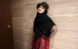 Perjuangkan Hak Asuh, Momen Inara Rusli Diserbu Anak Usai Pulang Kerja Buat Nangis