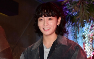 Sikap Jungkook BTS ke Reporter di Bandara Tuai Sorotan