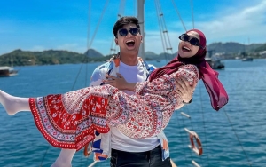 Teuku Ryan Jawab Beda Disinggung Soal Curhatan Lawas Sang Istri, Ria Ricis: Gak Briefing Ih 